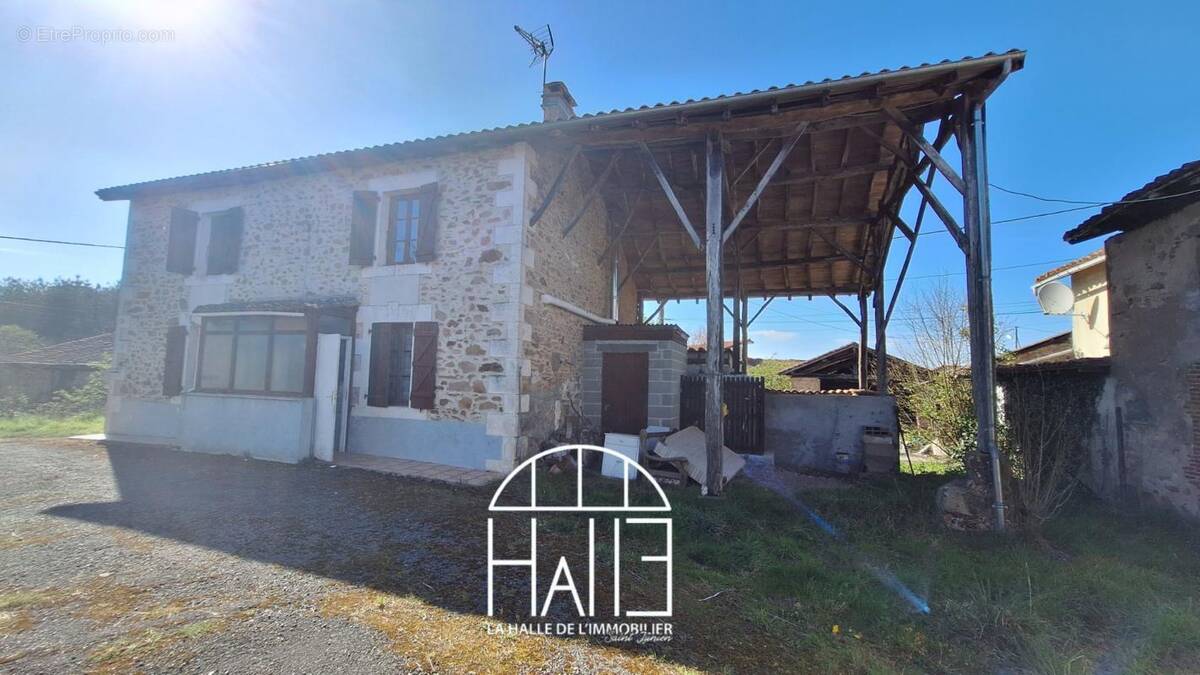 Maison à CHIRAC