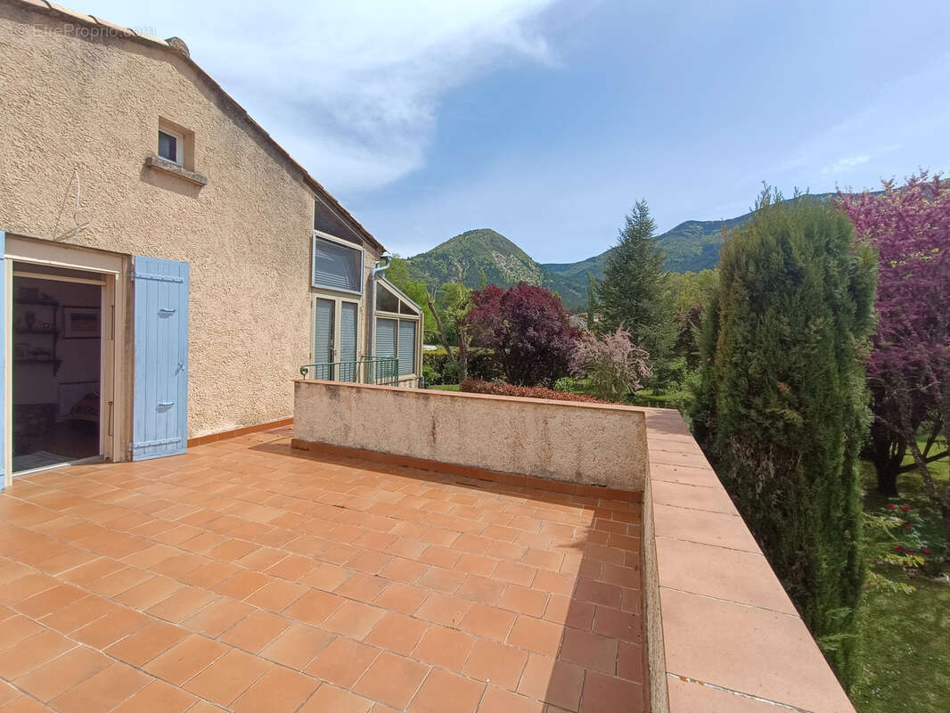 Savoillan / maison a vendre sur 1.3ha de terrain, vue imprenable - photo 8