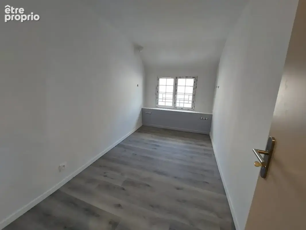 Commerce 212 m² à vendre à Issoudun (36100) - photo 6