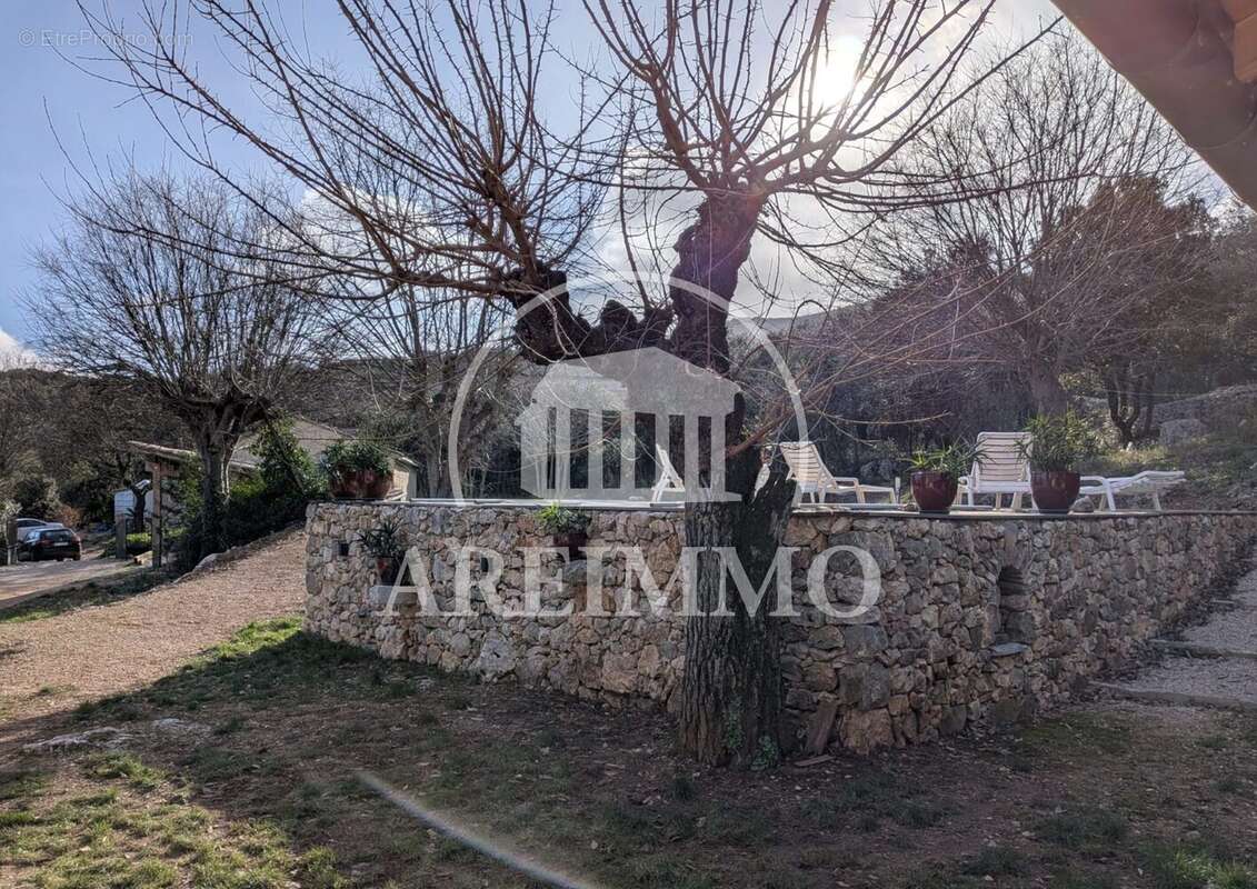 Maison 9 pièces 195 m² à vendre à Brissac (34190) - photo 7