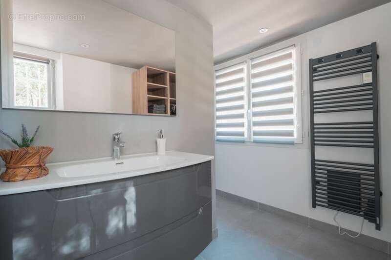 Maison à SAINT-DREZERY