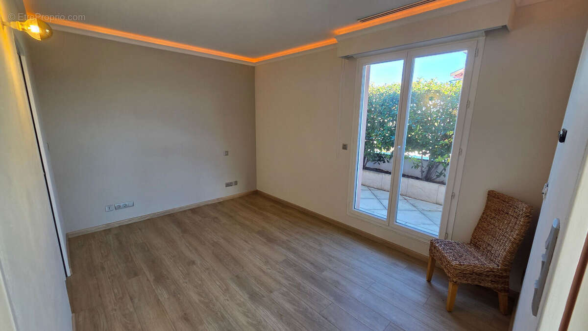 Appartement à AMBILLY