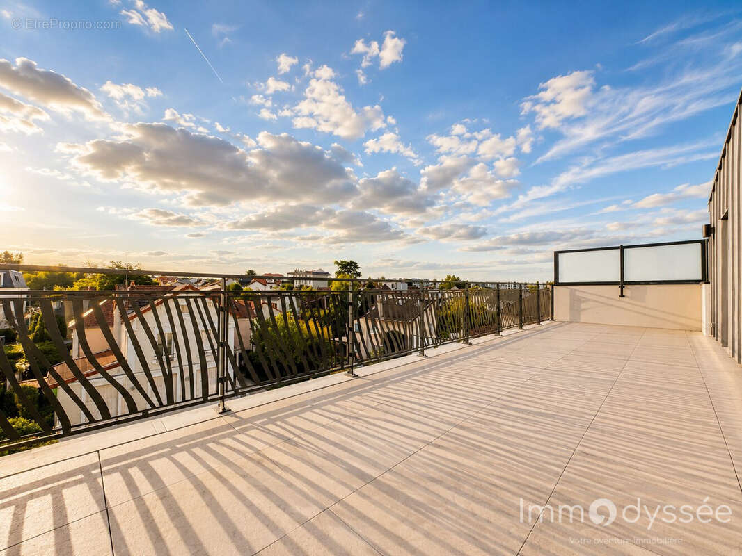 Appartement à LE PERREUX-SUR-MARNE