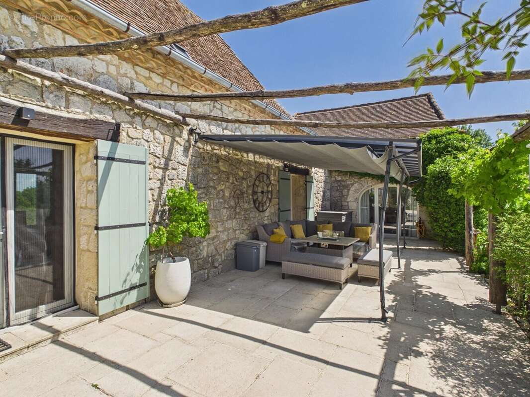 Maison à MONTIGNAC-DE-LAUZUN