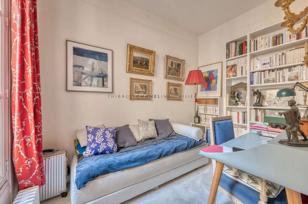 Appartement à PARIS-3E