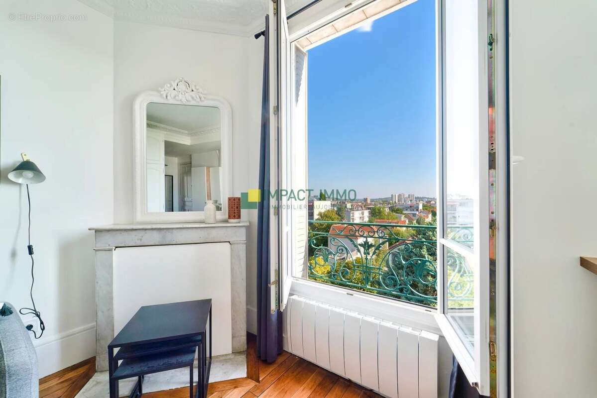 Appartement à COLOMBES