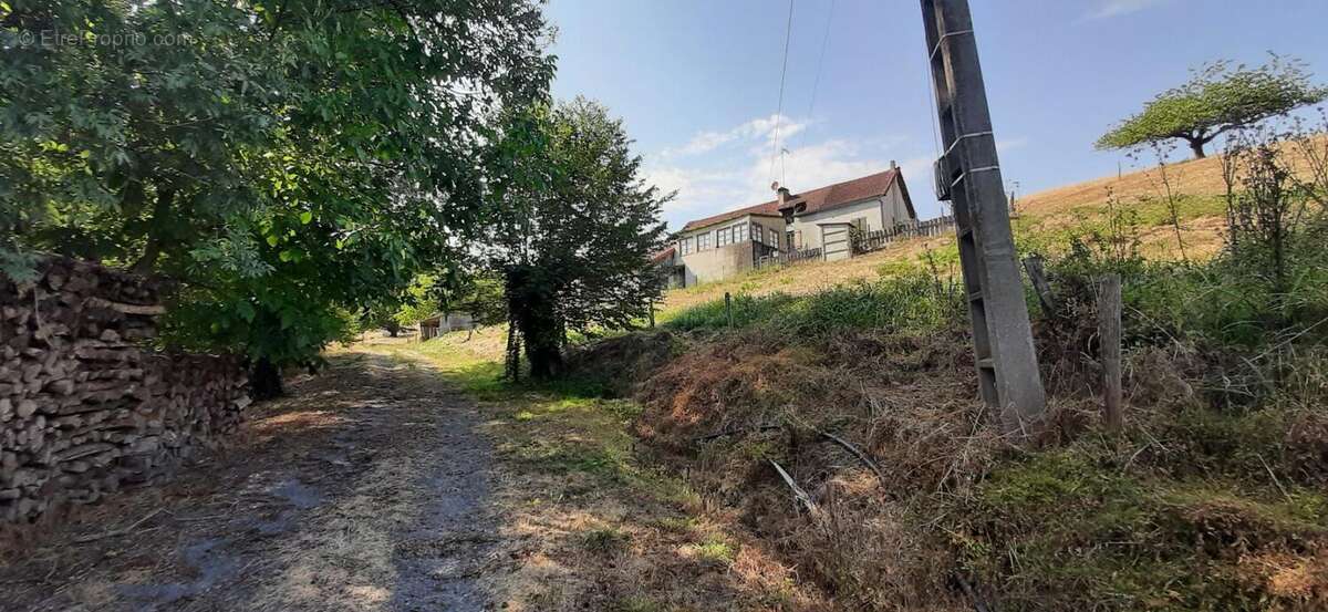 Fermette a rénover avec ses dépendances, sur 2,7 ha de terrain dans cadre bucolique - photo 18