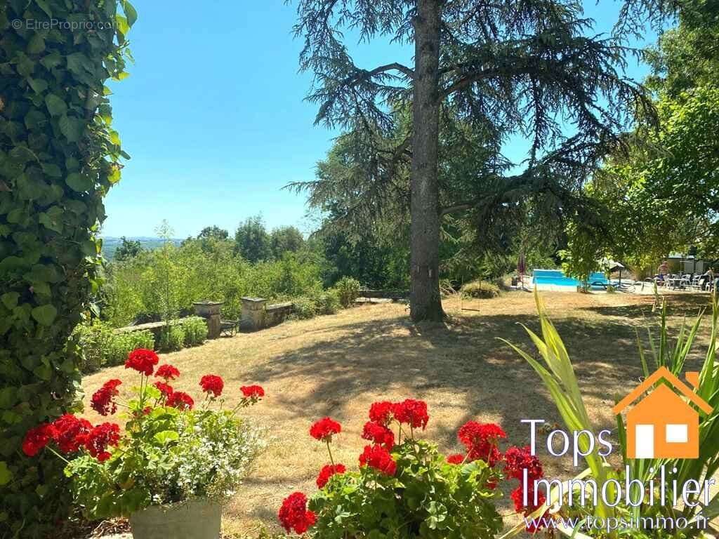 Maison à VAILHOURLES