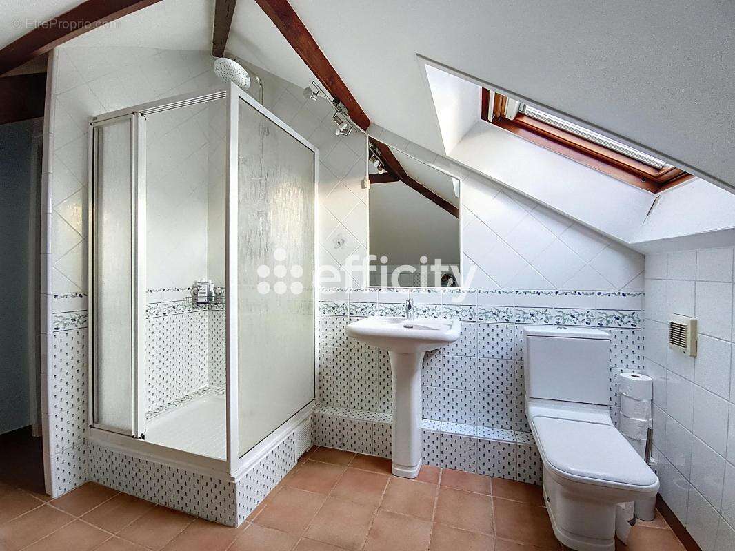 Maison à SAINT-GRATIEN