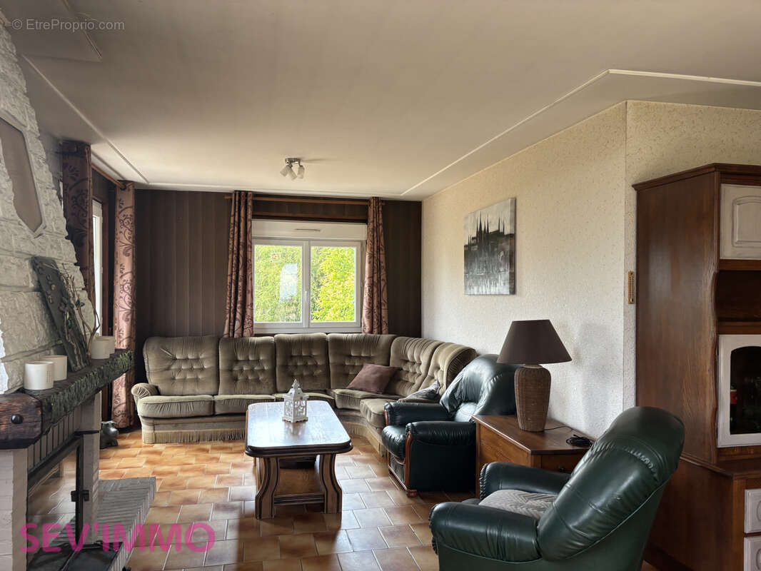 Maison 87 m² à Crechy  - photo 4