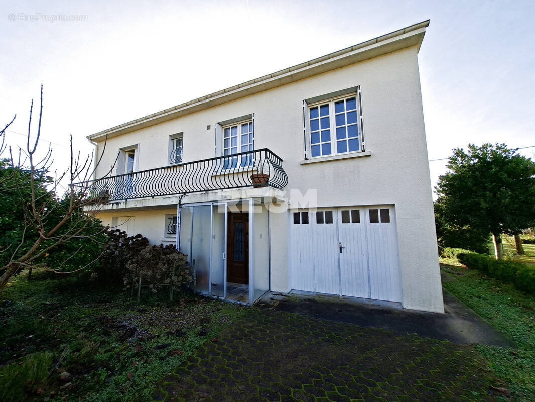 Maison à GARDONNE