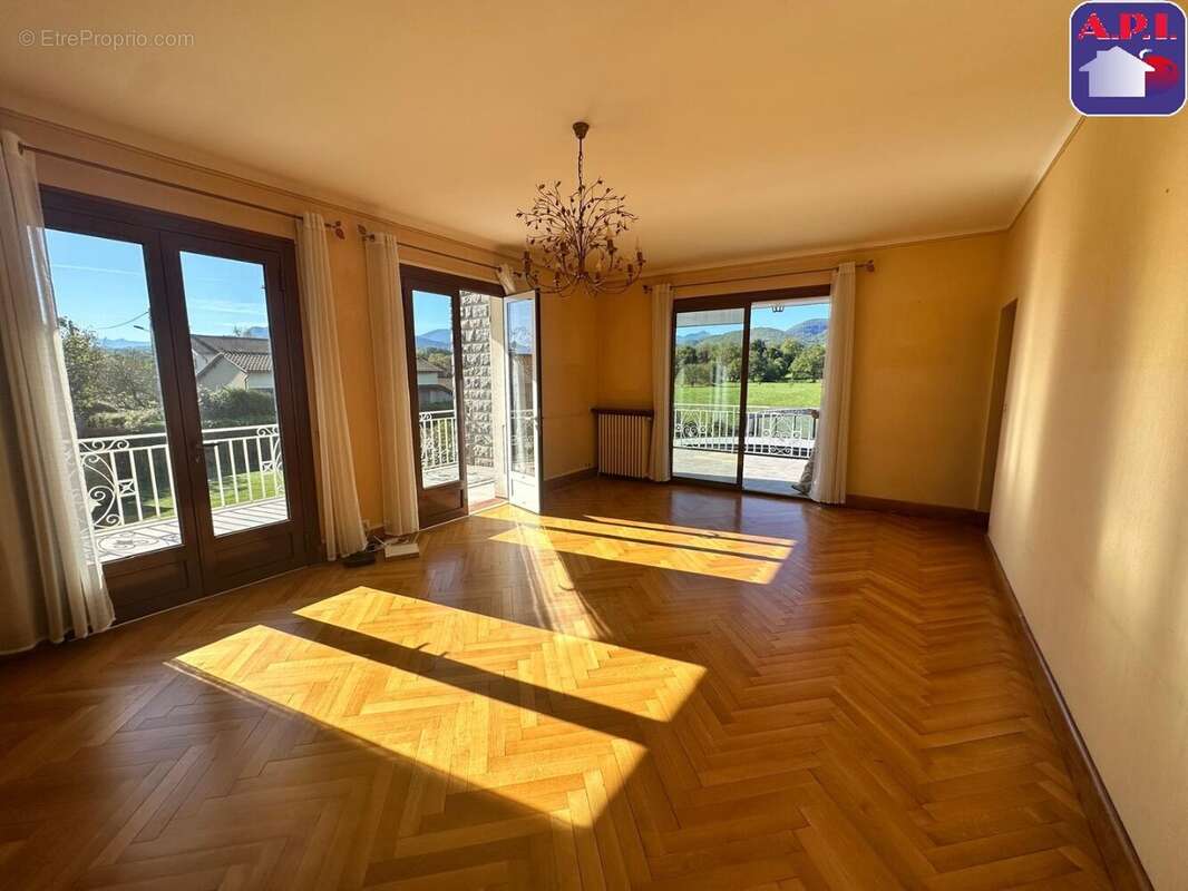 Maison à LORP-SENTARAILLE