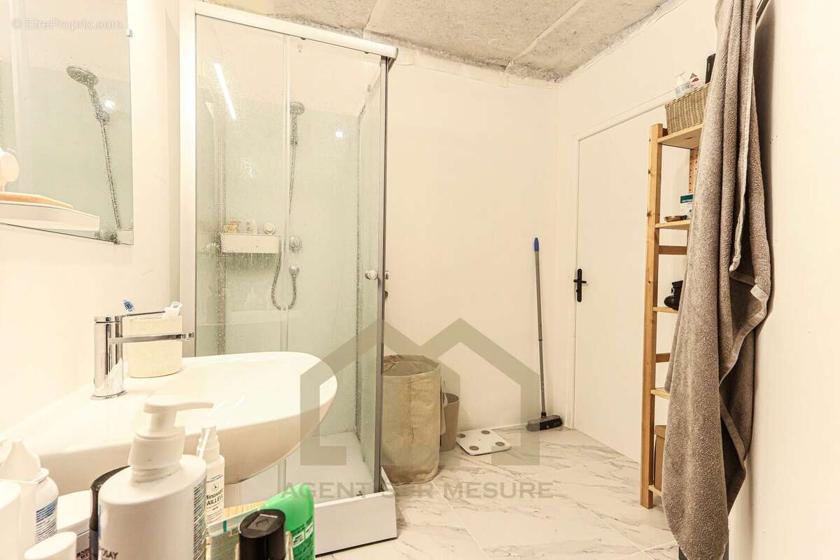 Appartement à PARIS-11E