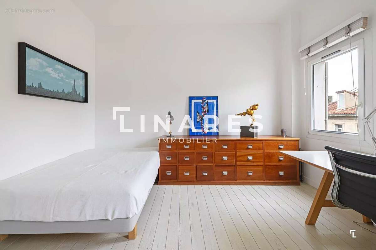 Appartement à MARSEILLE-6E