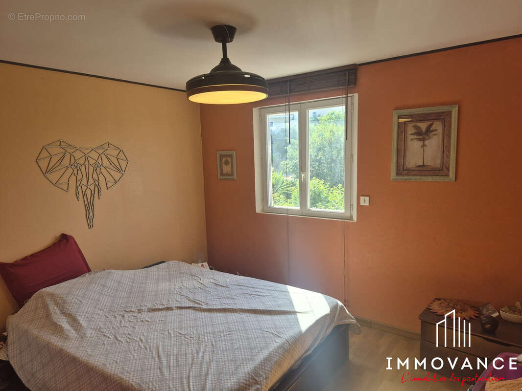 Maison 136 m² à Cournonsec  - photo 6