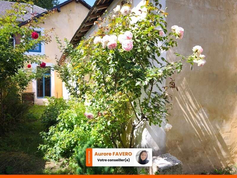 Maison à SAINT-LANGIS-LES-MORTAGNE