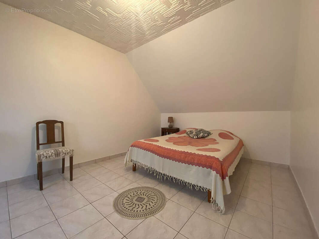 Maison à NEUILLY-SAINT-FRONT