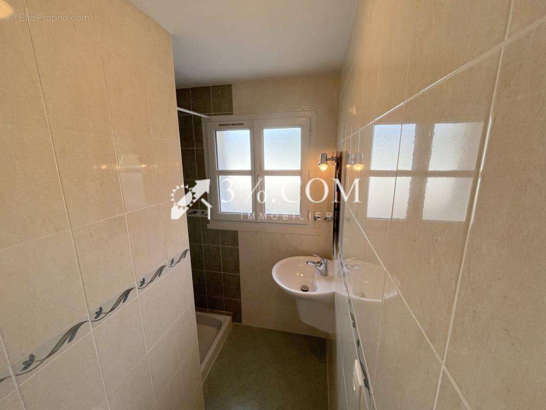 STUDIO 30 M2 + CAVE 5 M2 Quartier Barberie - St Félix - photo 11