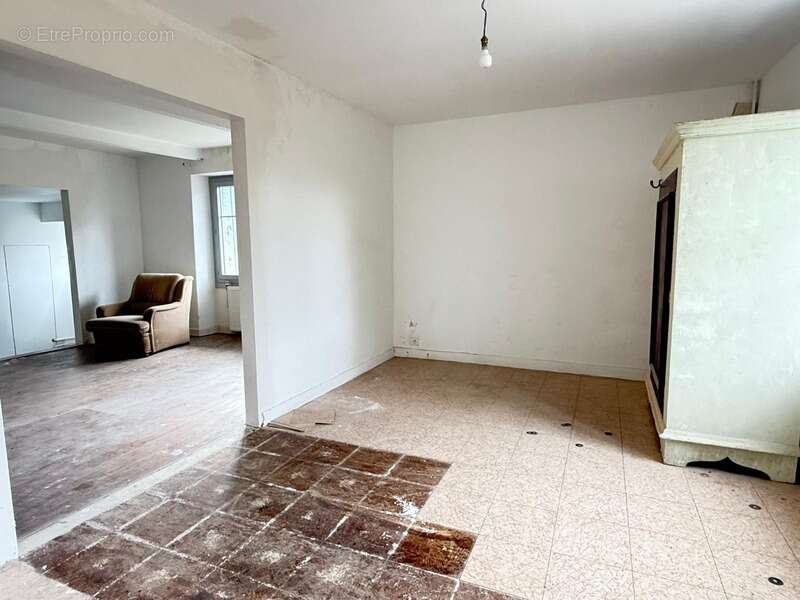 Maison à SAINT-VICTURNIEN