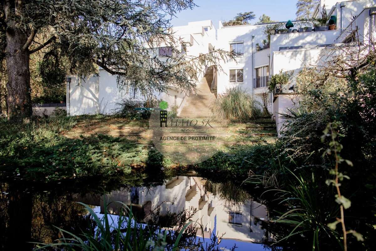 Appartement à RILLIEUX-LA-PAPE