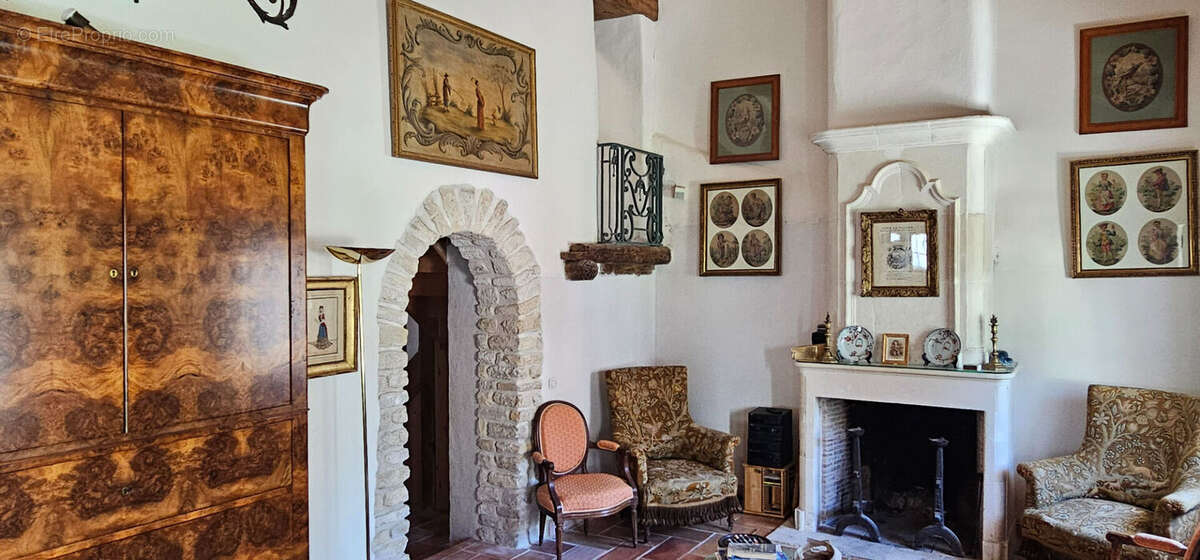 Maison à SAINT-CLEMENT-DES-BALEINES