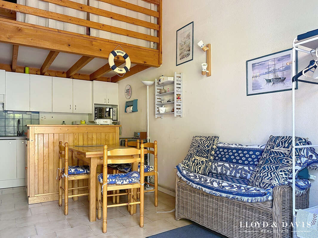 Maison 40 m² à Saint-Georges-De-Didonne  - photo 8