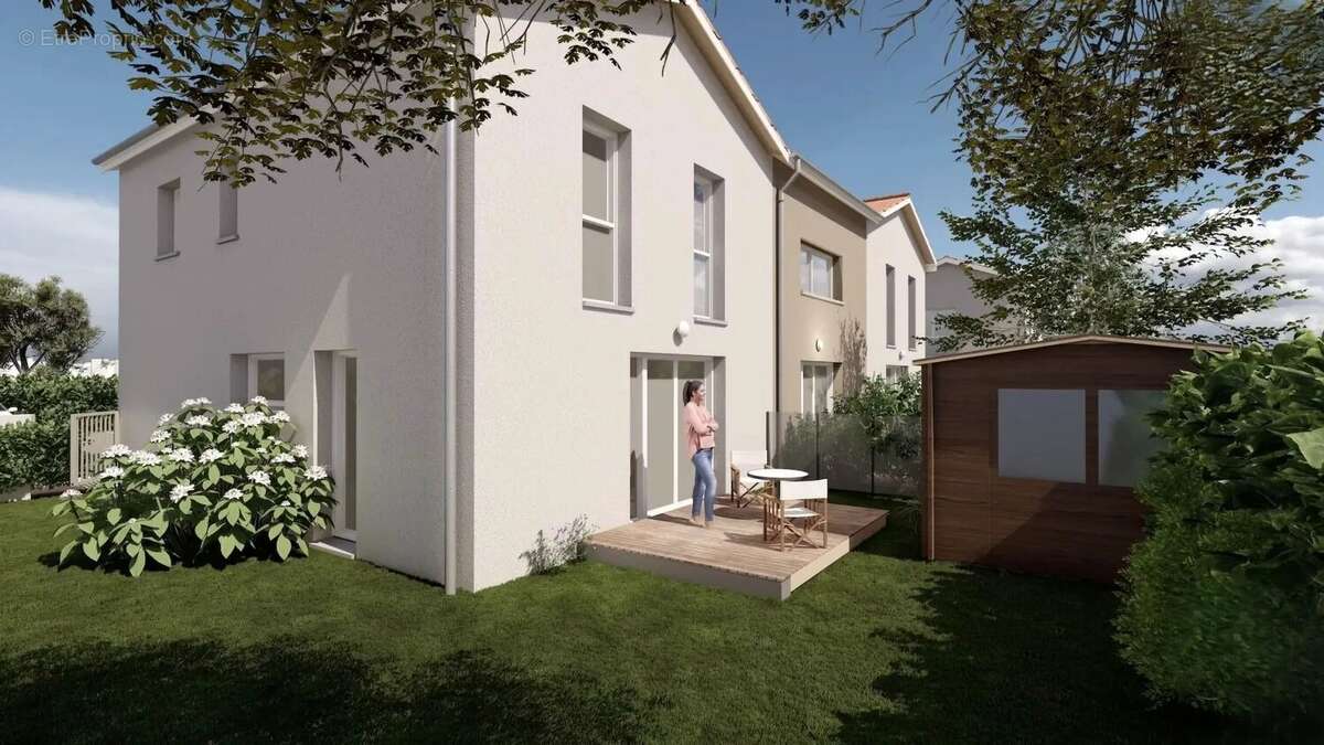 Maison à SAINT-JEAN-D'ILLAC