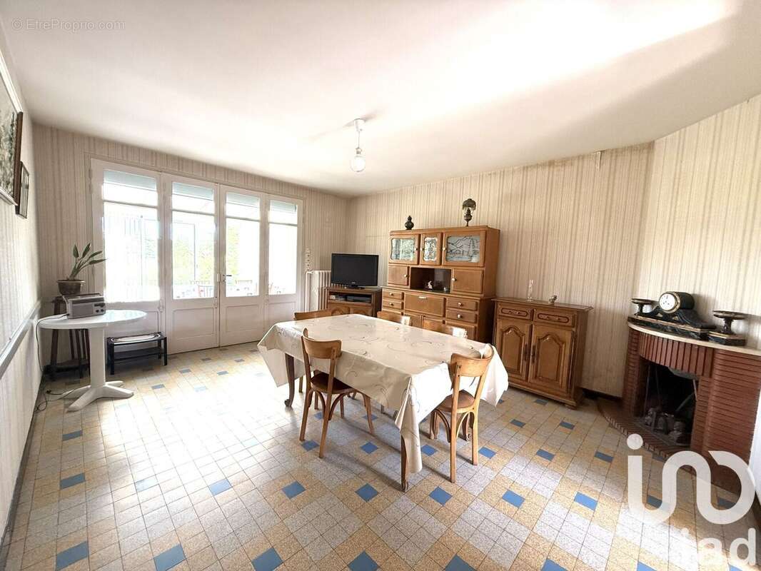 Maison 123 m² à Vouille  - photo 6