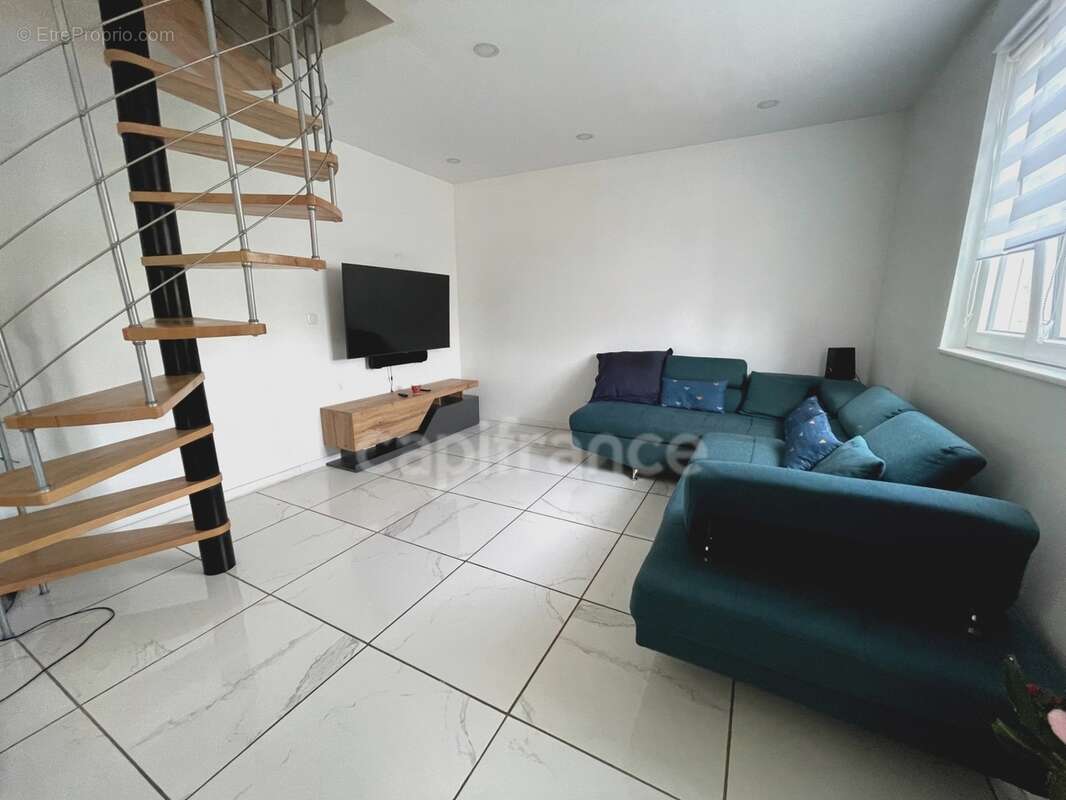  Maison individuelle entièrement rénovée - photo 3