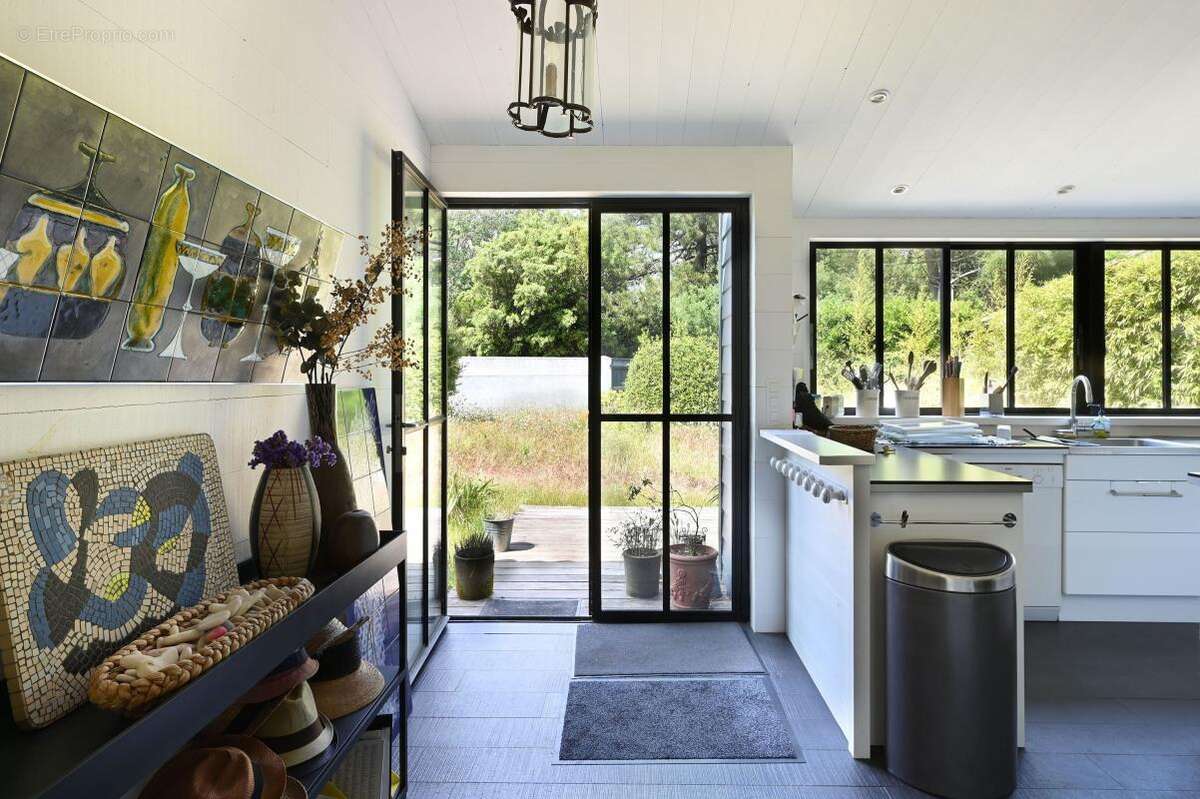 Maison à LES PORTES-EN-RE