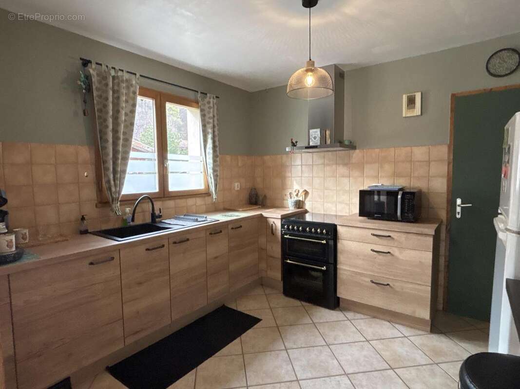 Maison à NOTRE-DAME-DE-MESAGE