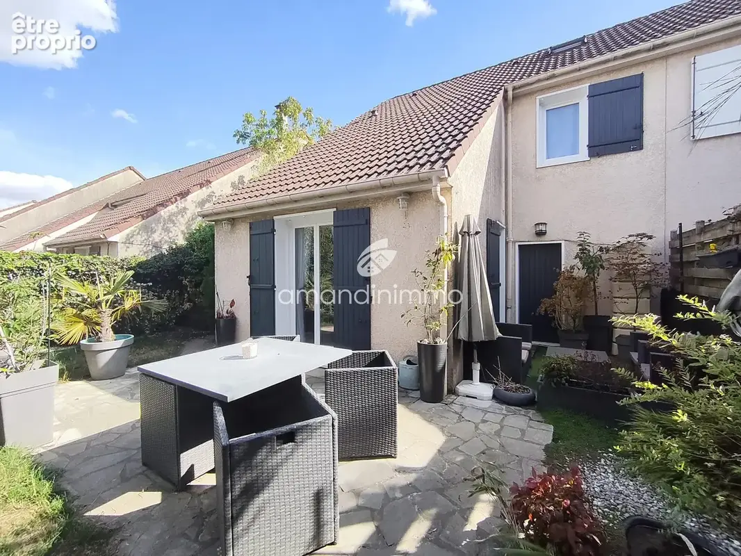 Maison 6 pièces 99 m² à vendre à Vert-Saint-Denis (77240) - photo 2