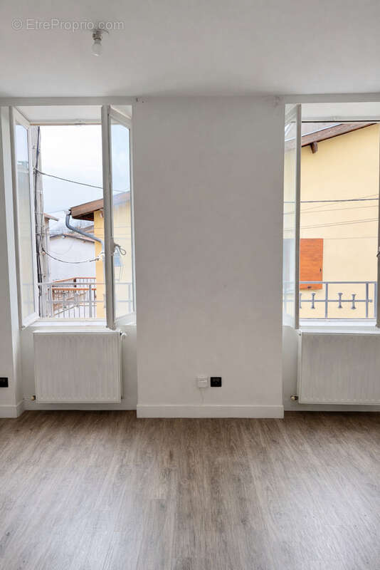 Appartement à SAINT-SYMPHORIEN-D'OZON