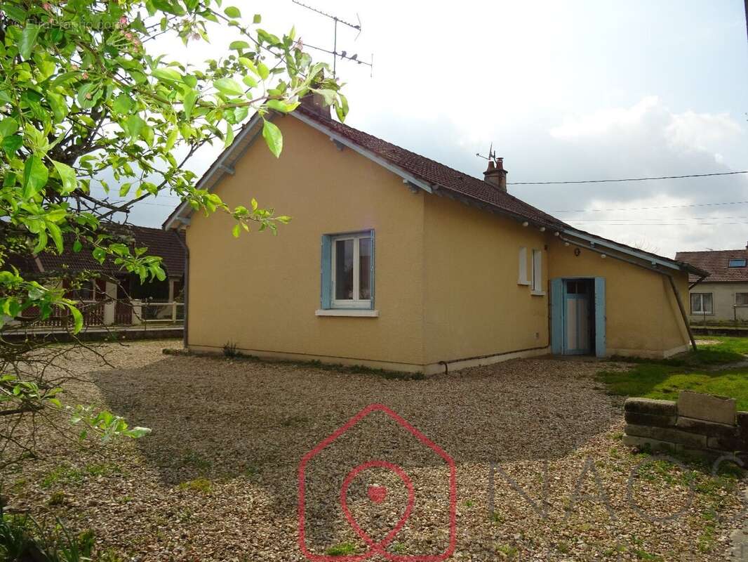 Maison à SOUESMES