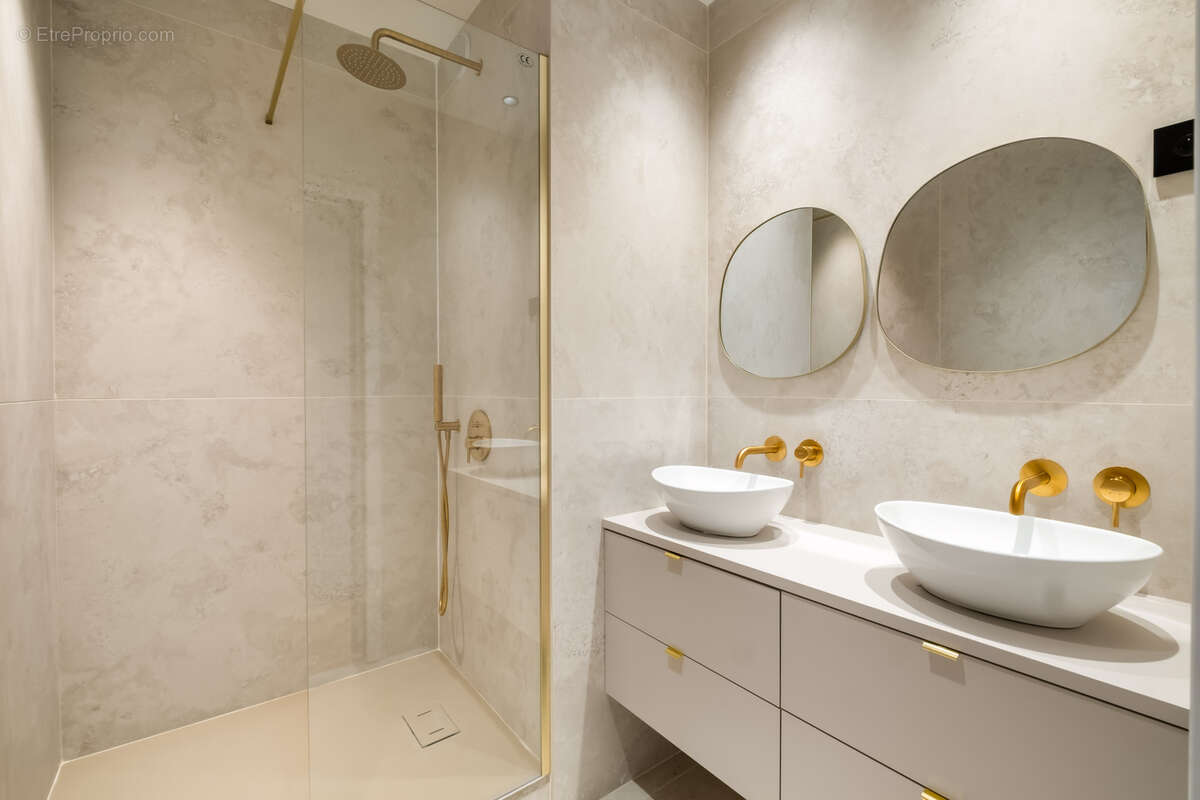 Appartement à LYON-6E