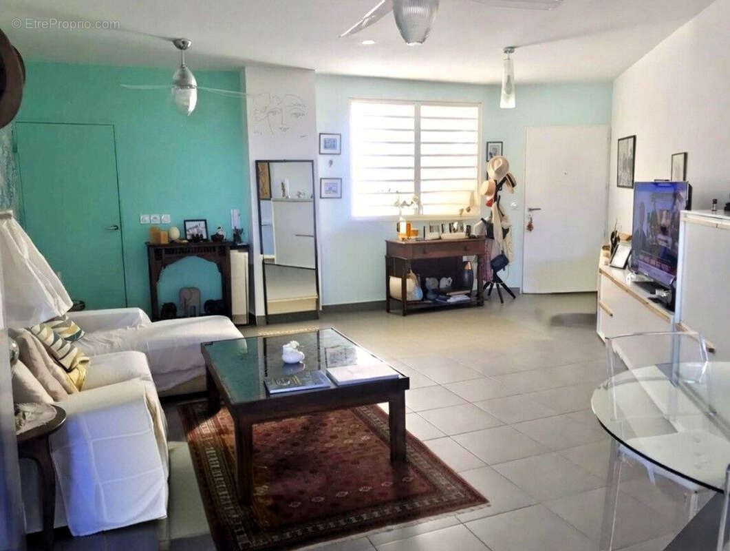 Photo 2 - Appartement à SAINT-DENIS