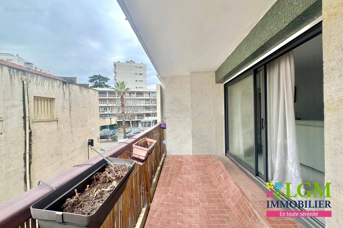 Appartement à NIMES