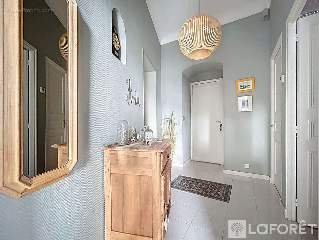 Appartement à MENTON