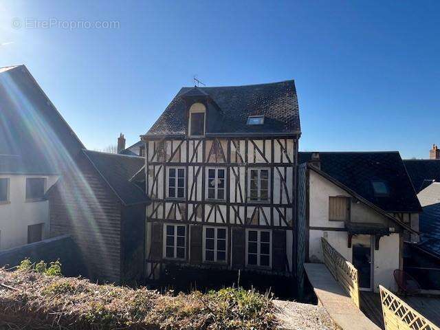 Appartement 250 m² à Bernay  - photo 2