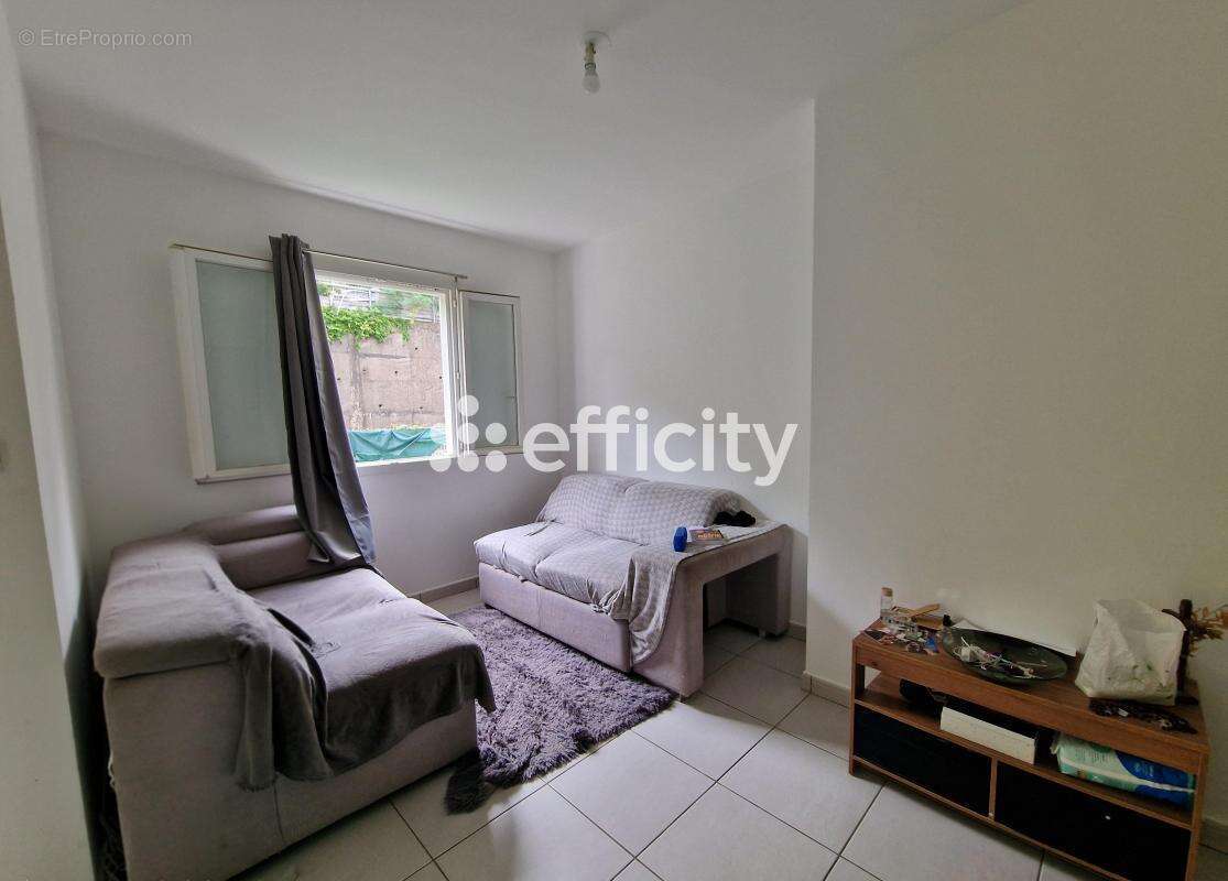 Appartement à SAINTE-MARIE