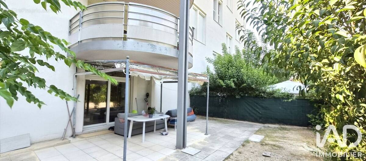 Photo 1 - Appartement à BAGNOLS-SUR-CEZE