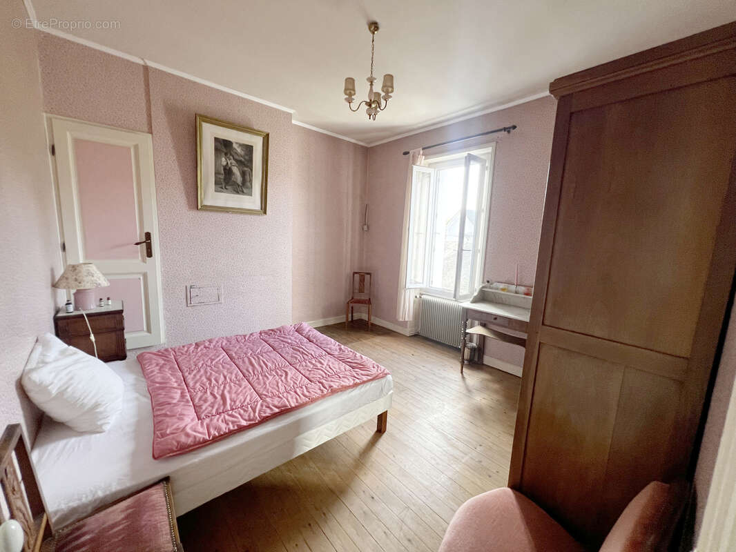 Maison à CHATELLERAULT