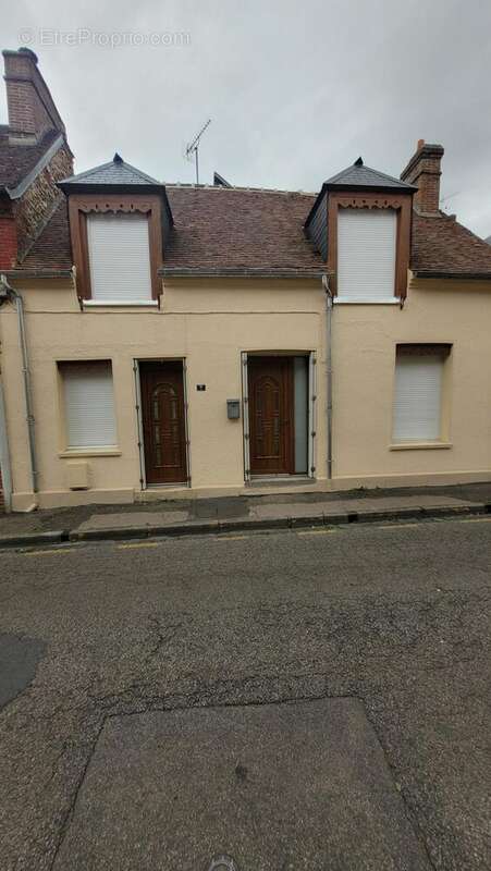 Maison 90 m² à Rugles  - photo 2