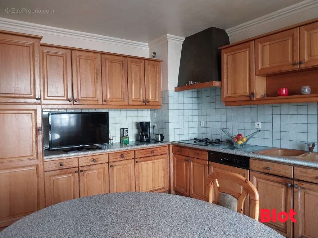 Maison à SAINT-JOUAN-DES-GUERETS