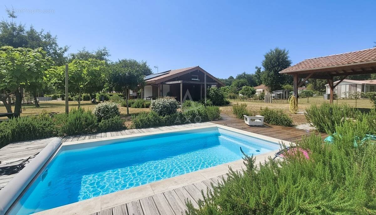 Maison à CAPTIEUX