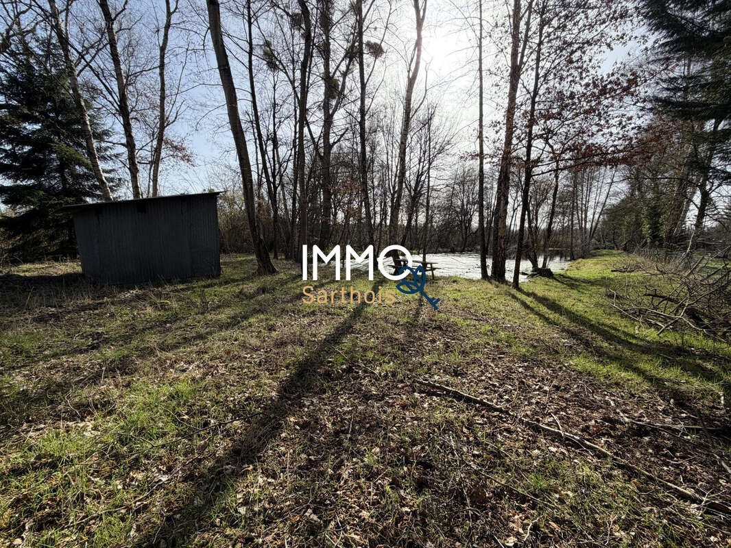 Terrain à PONTVALLAIN