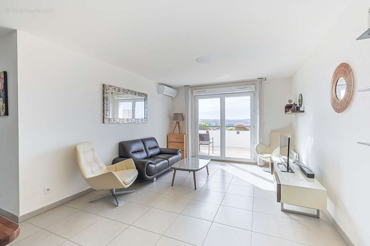 Appartement à MARSEILLE-13E