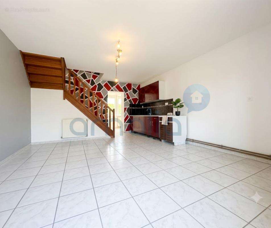 Maison 111 m² à Becquigny  - photo 3