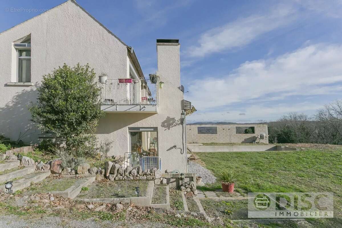 Maison à SAINT-ANDRE-DE-NAJAC