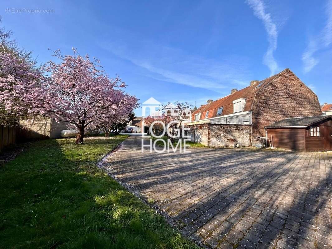 Maison à LYS-LEZ-LANNOY